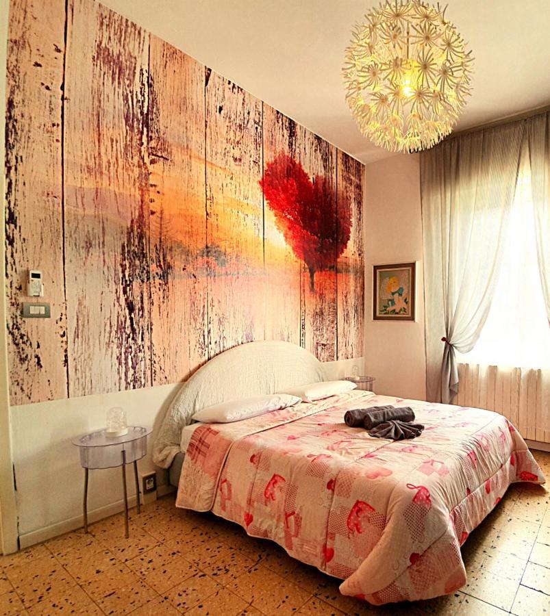 Accogliente Casa Indipendente Con Wi-Fi Gratuito, A Due Passi Dal Centro E Dalle Attrazioni Rávena Exterior foto